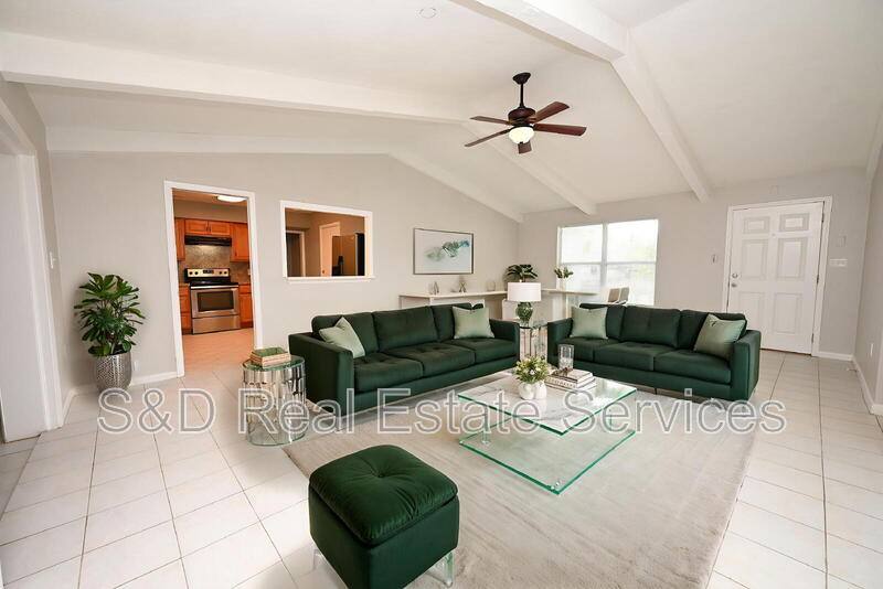 House for rent at 907 Swann Dr, Lakeland, FL 33809