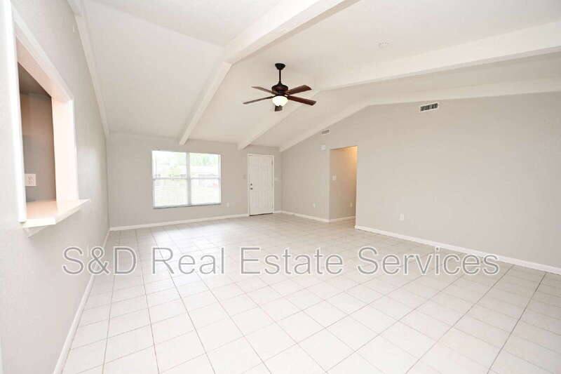 House for rent at 907 Swann Dr, Lakeland, FL 33809