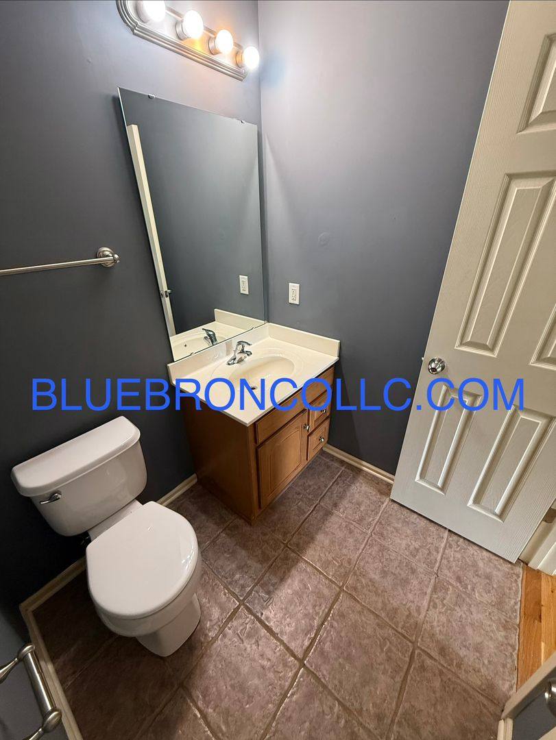 House for rent at 10410 E 45th Terrace, Kansas City, MO 64133