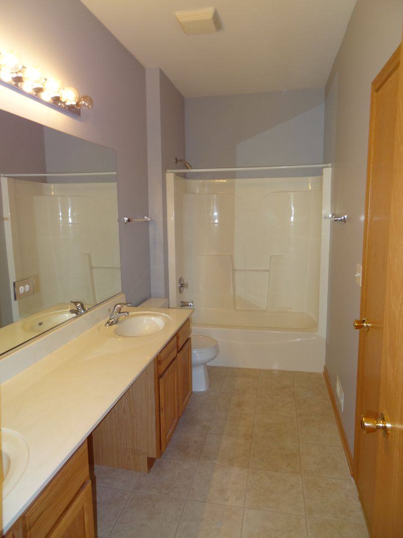 House for rent at 131 Enclave Circle #C, Bolingbrook, IL 60440