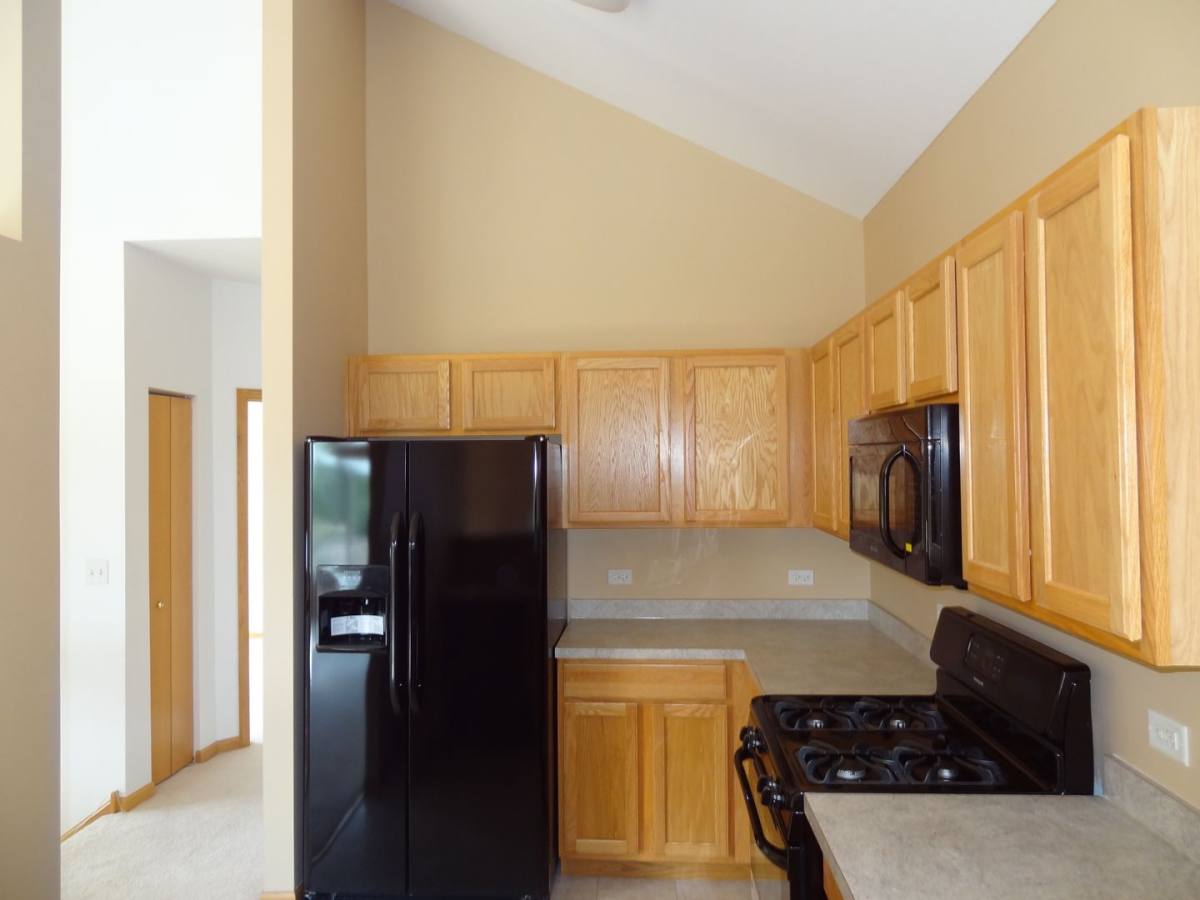 House for rent at 131 Enclave Circle #C, Bolingbrook, IL 60440