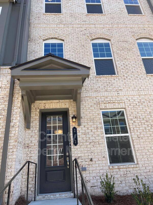 Townhouse for rent at 213 Spike Trail, Smyrna, GA 30080