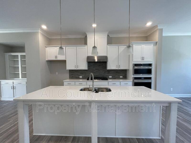 Townhouse for rent at 213 Spike Trail, Smyrna, GA 30080