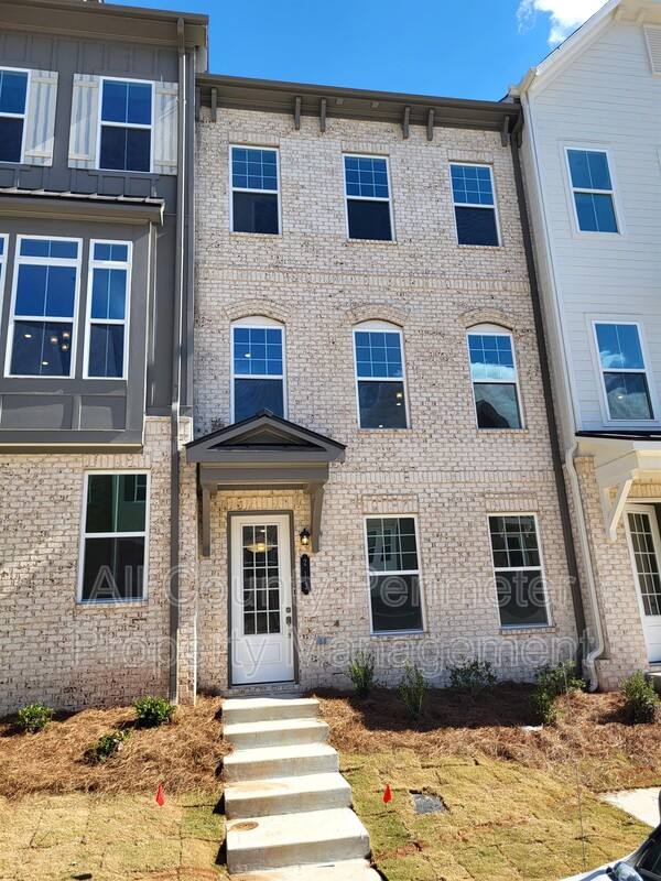 Townhouse for rent at 213 Spike Trail, Smyrna, GA 30080