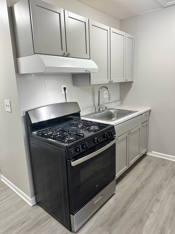 Apartment for rent at 1940 Mark Ave #7, Elgin, IL 60123