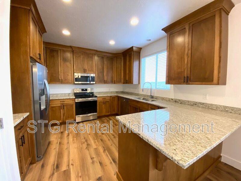 Apartment for rent at 438 N Stone Mountain Dr #52, Saint George, UT 84770