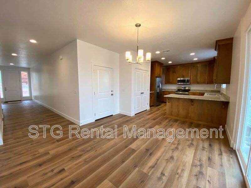 Apartment for rent at 438 N Stone Mountain Dr #52, Saint George, UT 84770
