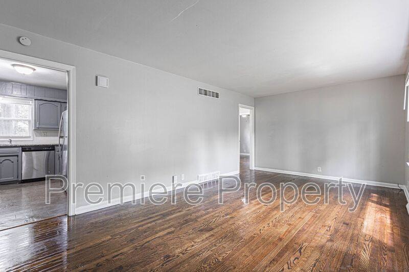 House for rent at 8812 E 86th St, Kansas City, MO 64138