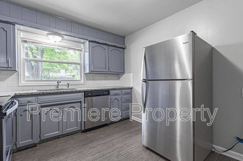 House for rent at 8812 E 86th St, Kansas City, MO 64138