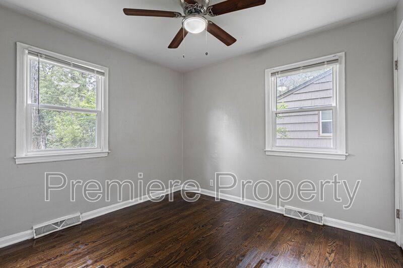 House for rent at 8812 E 86th St, Kansas City, MO 64138