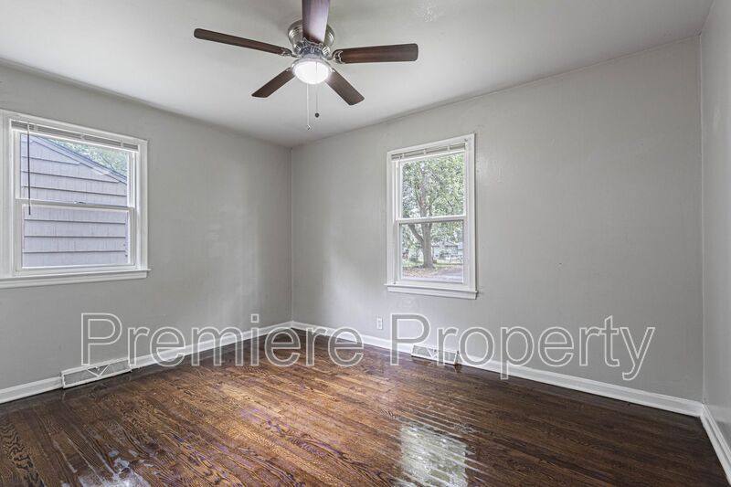 House for rent at 8812 E 86th St, Kansas City, MO 64138