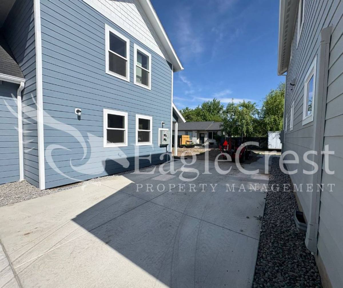 Apartment for rent at 420-426 Ankeny St, Walla Walla, WA 99362