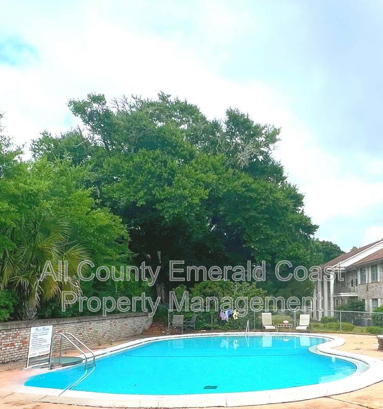 Apartment for rent at 105 Country Club Dr, Niceville, FL 32578