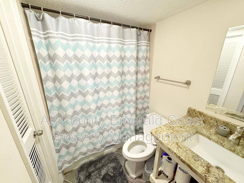 Apartment for rent at 105 Country Club Dr, Niceville, FL 32578
