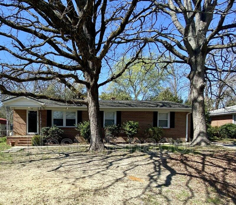 House for rent at 3808 Hartwell Rd, Fayetteville, NC 28304