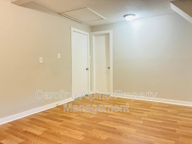 House for rent at 407 Digh St, Gastonia, NC 28052