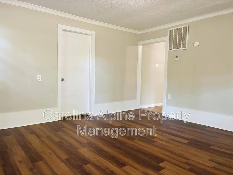 House for rent at 407 Digh St, Gastonia, NC 28052