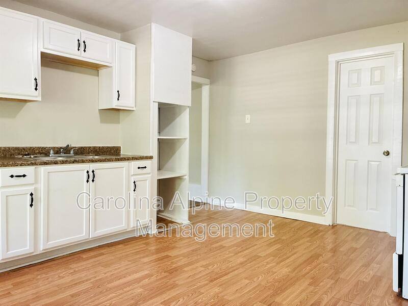 House for rent at 407 Digh St, Gastonia, NC 28052