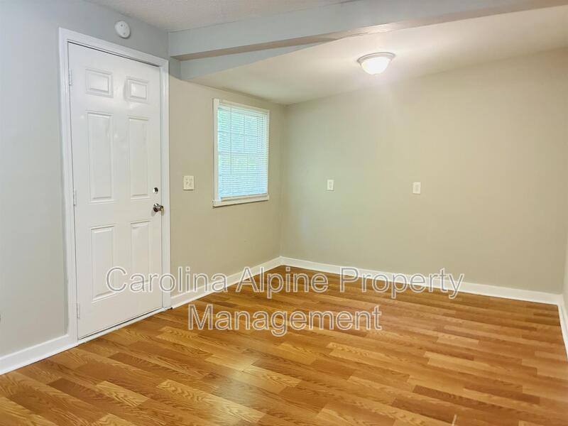 House for rent at 407 Digh St, Gastonia, NC 28052