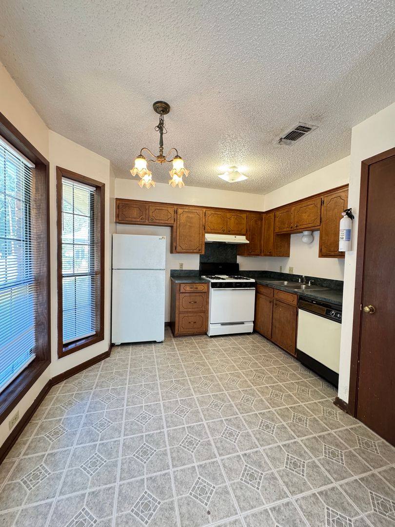 Apartment for rent at 329 331 S Maple St, Ruston, LA 71270