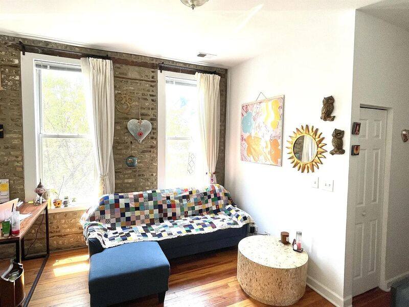 Apartment for rent at 1428 W Cullerton #2E, Chicago, IL 60608