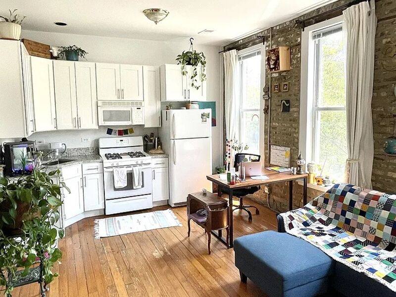 Apartment for rent at 1428 W Cullerton #2E, Chicago, IL 60608