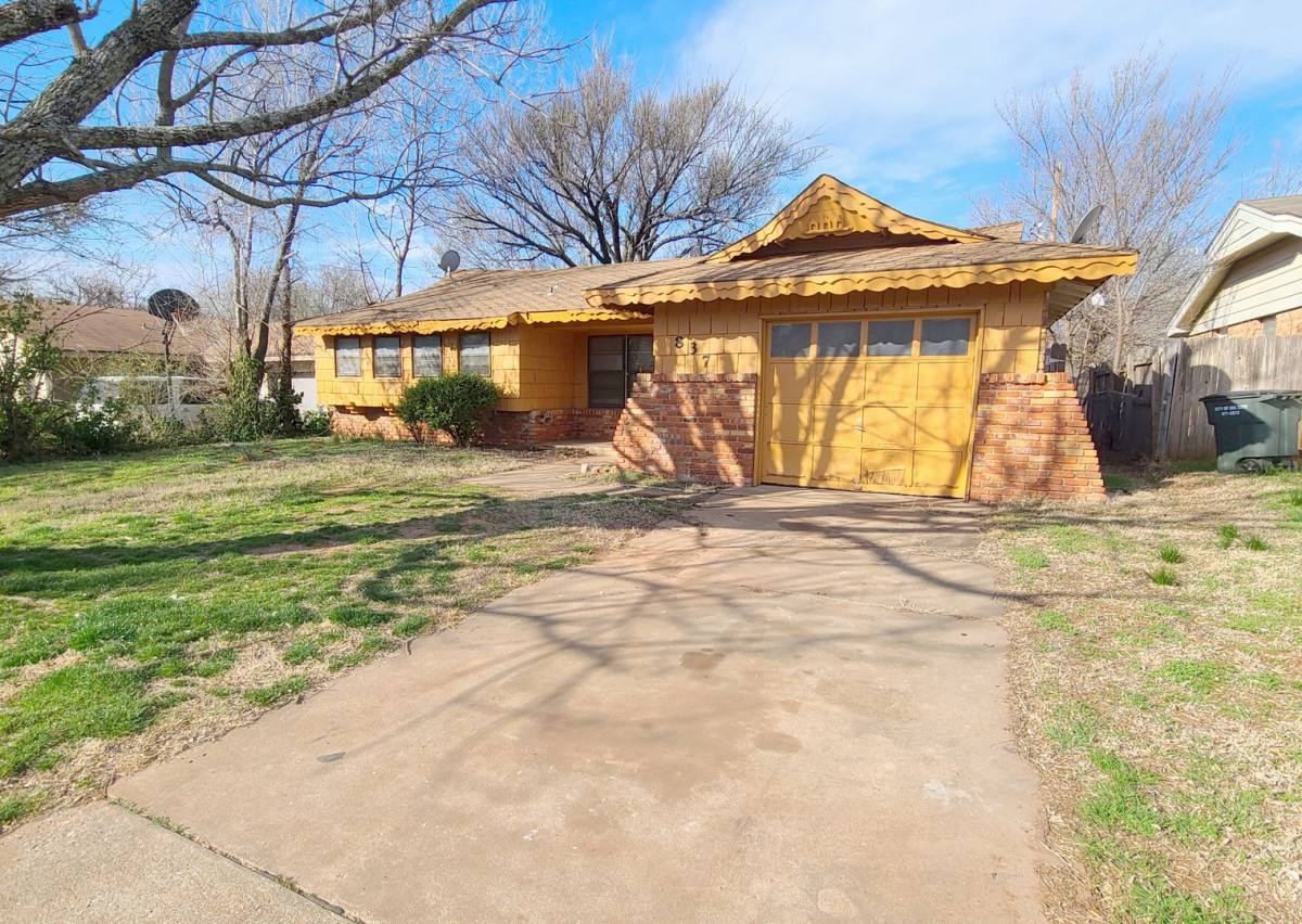 House for rent at 837 Briarlane Rd, Oklahoma City, OK 73115
