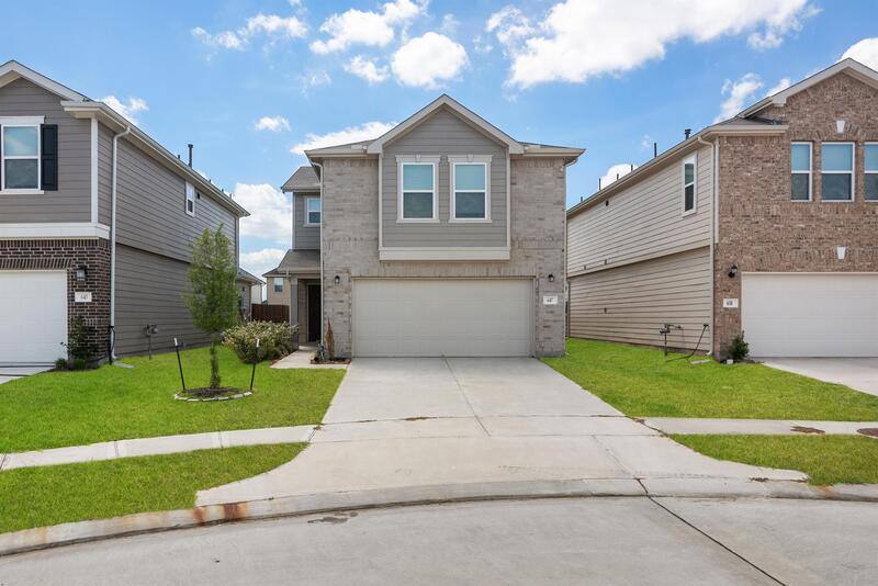 House for rent at 647 Ash Mill Dr, Houston, TX 77090