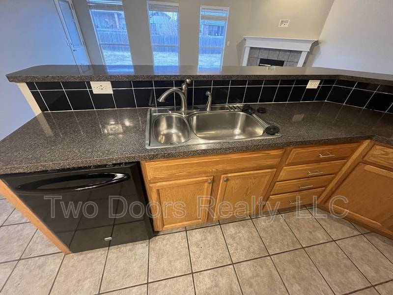 House for rent at 2321 SW 94th St, Oklahoma City, OK 73159