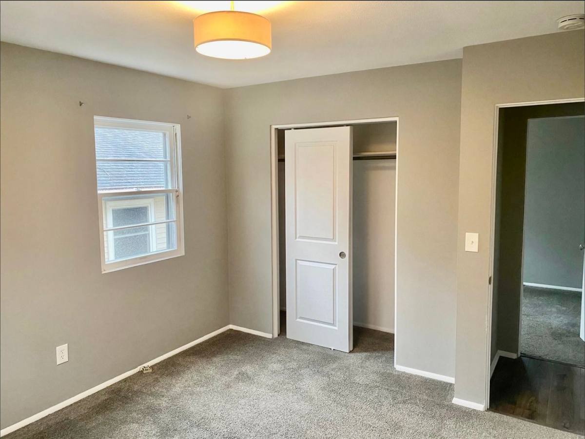 House for rent at 825 Orlando Ave SE, Grand Rapids, MI 49546