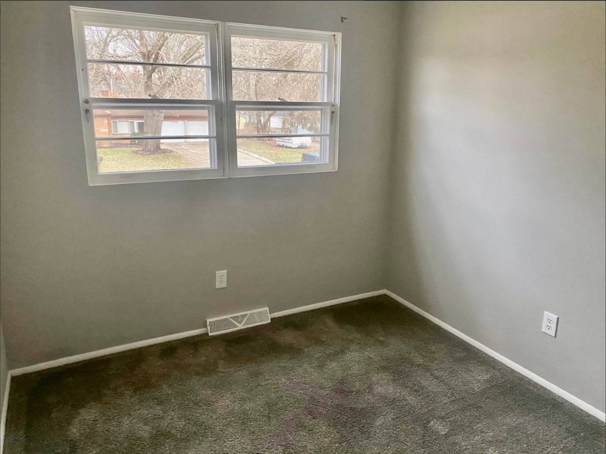 House for rent at 825 Orlando Ave SE, Grand Rapids, MI 49546
