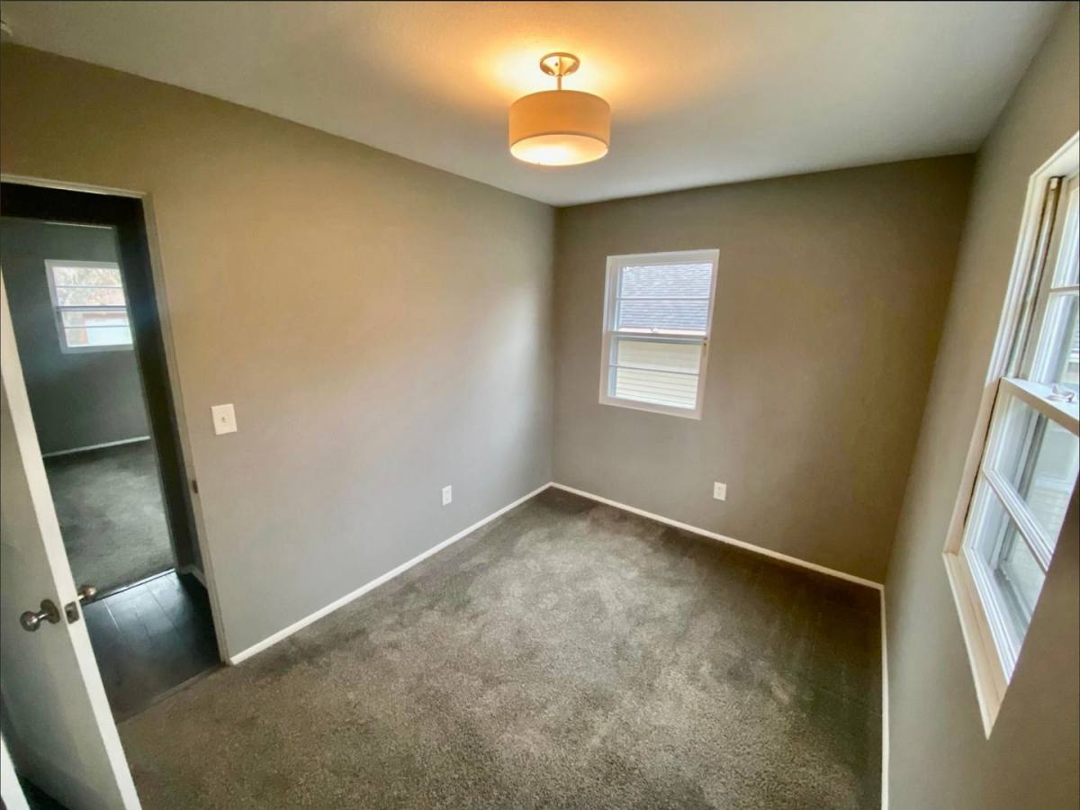 House for rent at 825 Orlando Ave SE, Grand Rapids, MI 49546