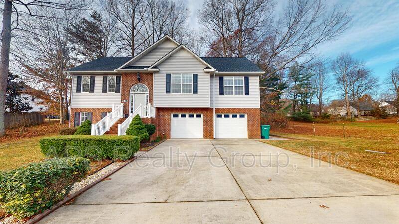 House for rent at 1636 Harper Spring Dr, Clemmons, NC 27012