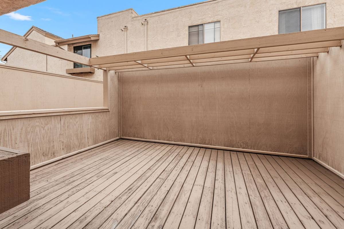 Apartment for rent at 8304 Via Sonoma, La Jolla, CA 92037