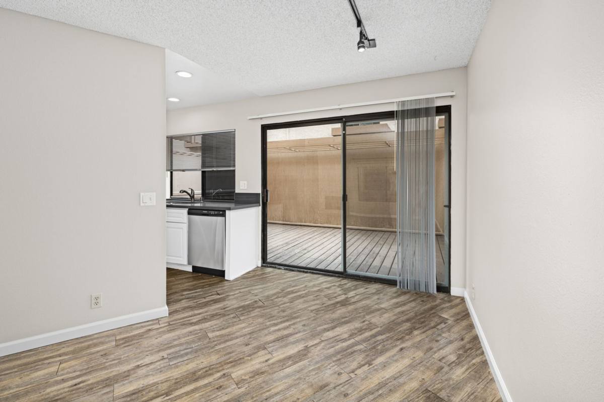 Apartment for rent at 8304 Via Sonoma, La Jolla, CA 92037