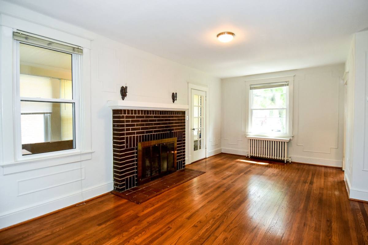 House for rent at 633 24th St S, Arlington, VA 22202