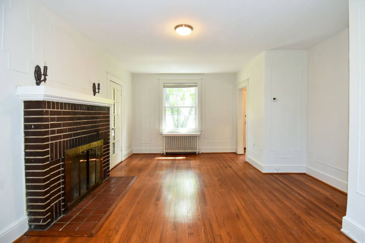 House for rent at 633 24th St S, Arlington, VA 22202