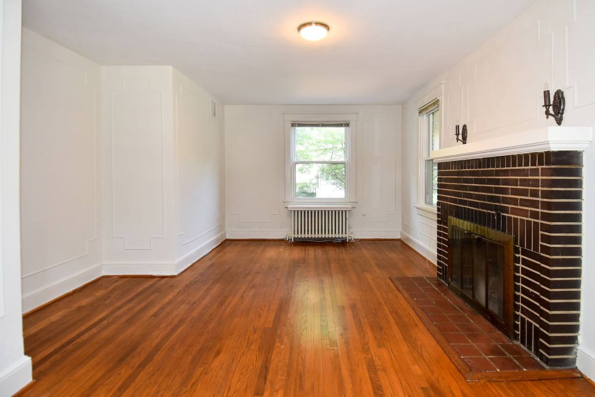 House for rent at 633 24th St S, Arlington, VA 22202