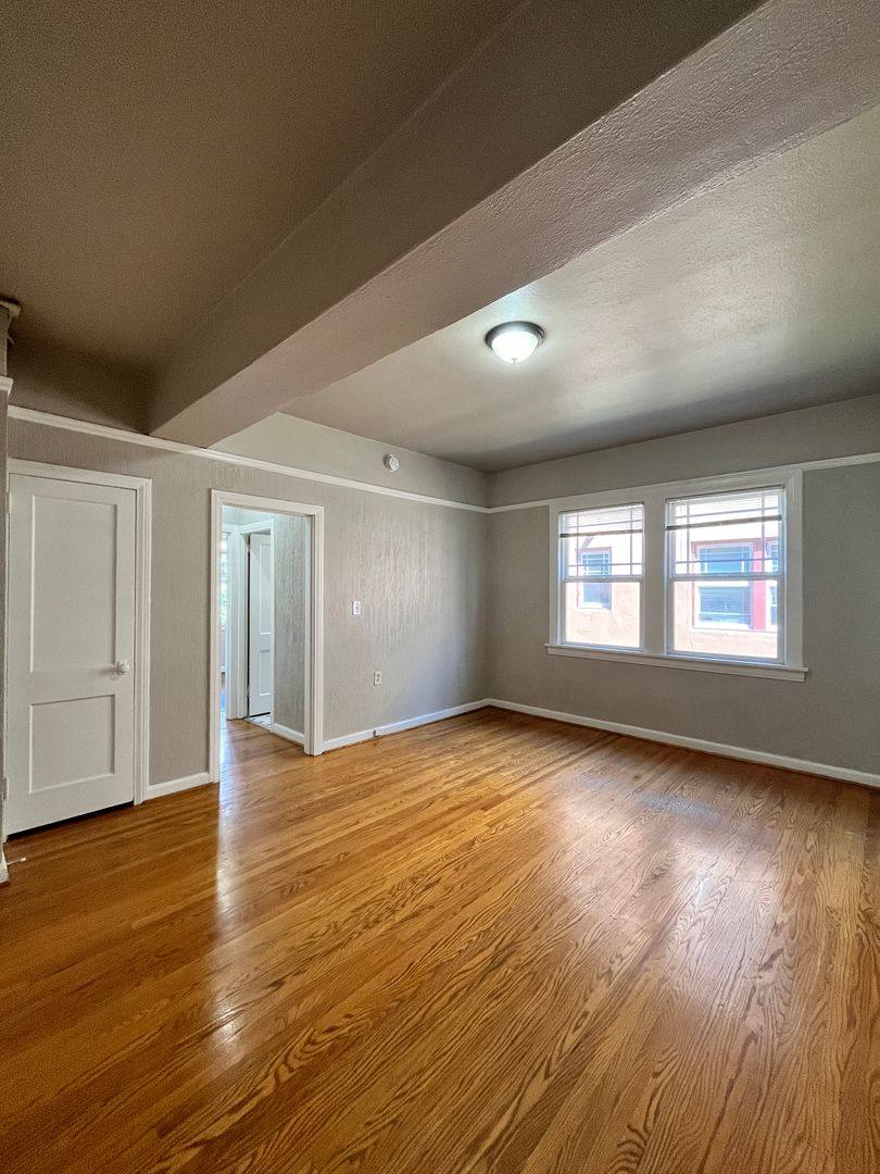 Apartment for rent at 1431 NE 21st Ave, Portland, OR 97232
