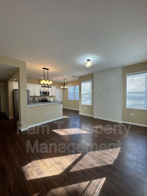 Apartment for rent at 1202 E 37th #A Ds, Savannah, GA 31401