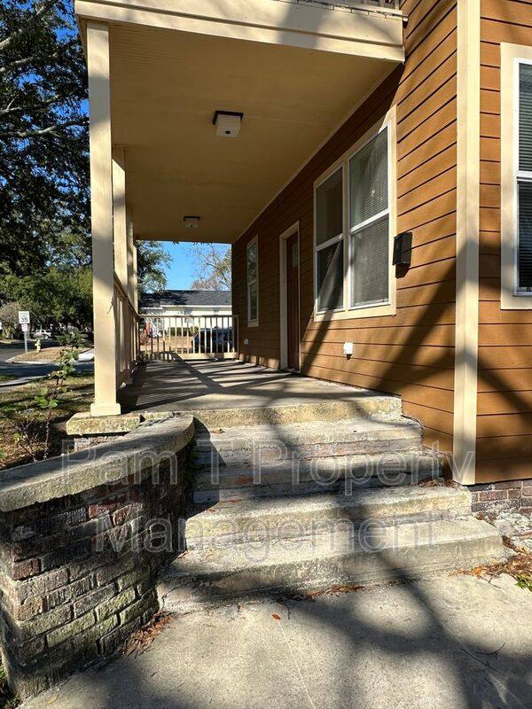 Apartment for rent at 1202 E 37th #A Ds, Savannah, GA 31401