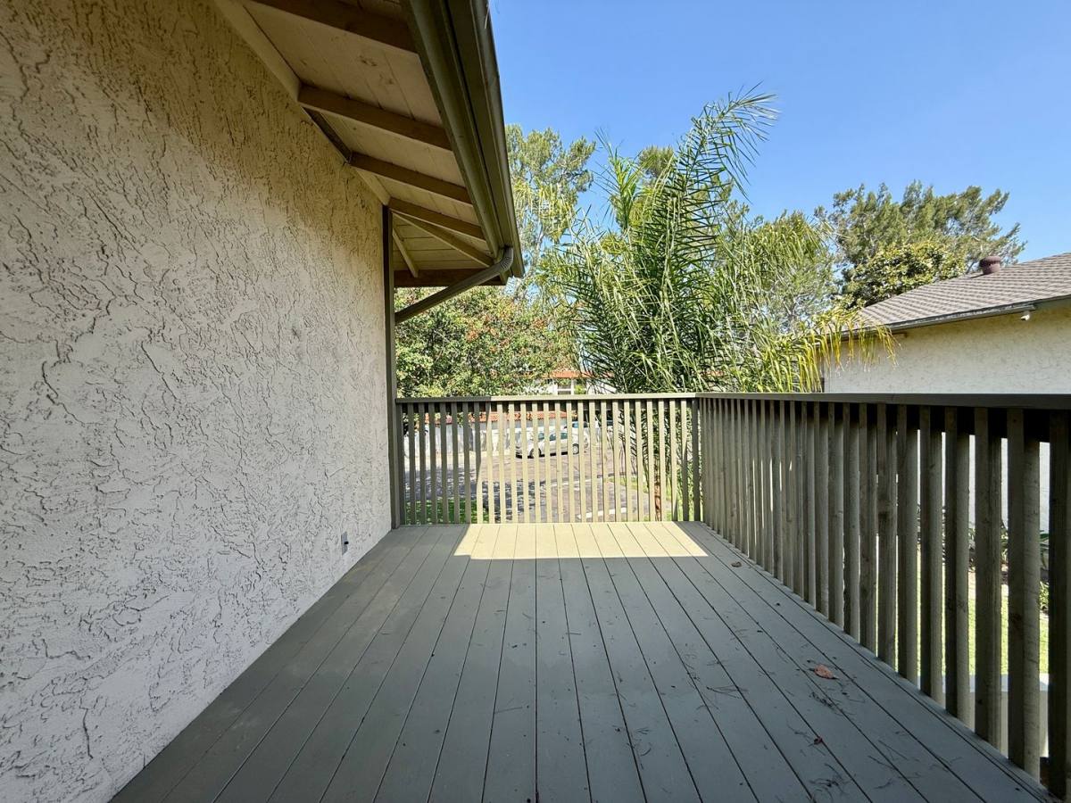 Townhouse for rent at 5995 Caminito Yucatan, San Diego, CA 92108