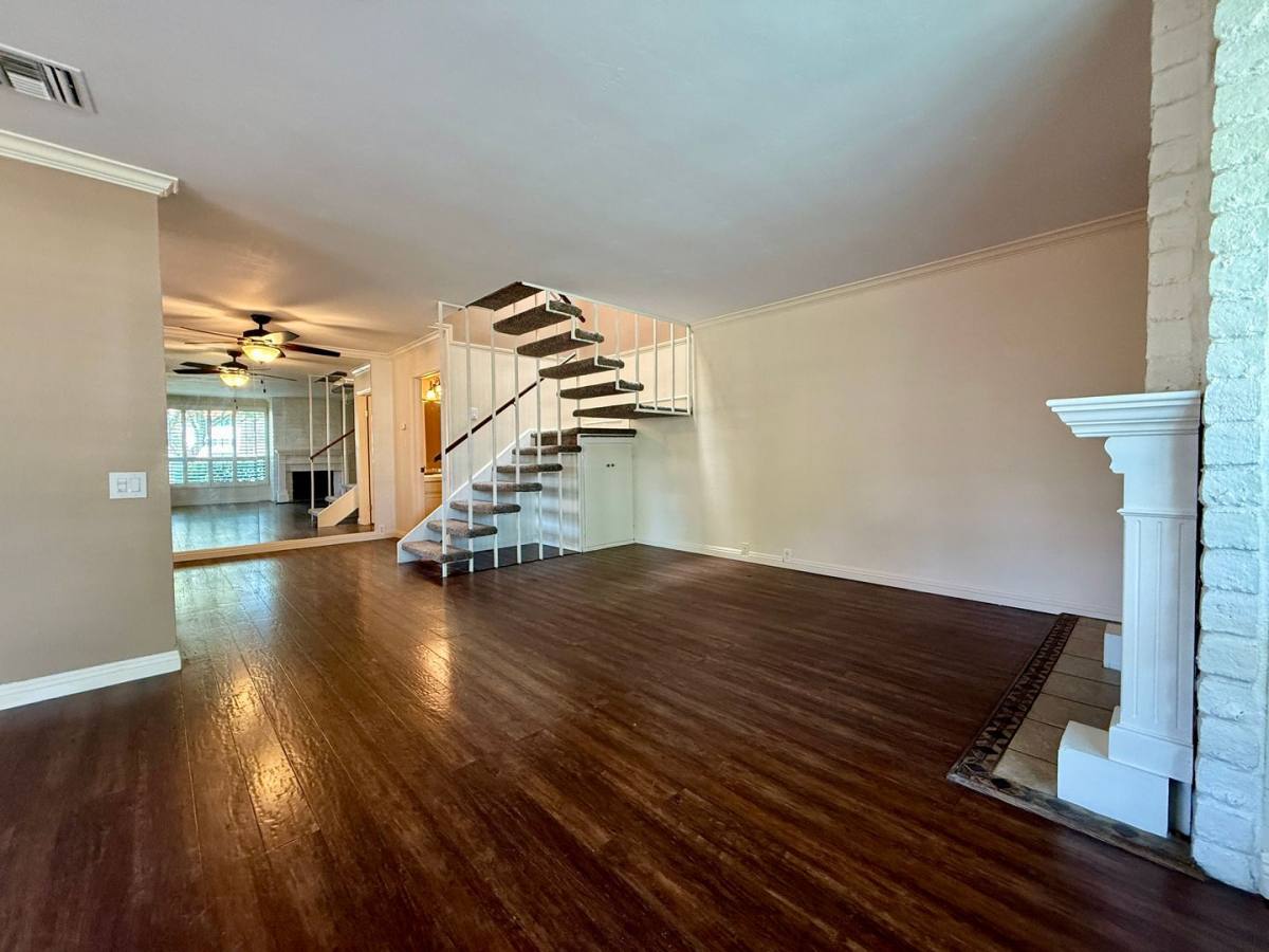 Townhouse for rent at 5995 Caminito Yucatan, San Diego, CA 92108