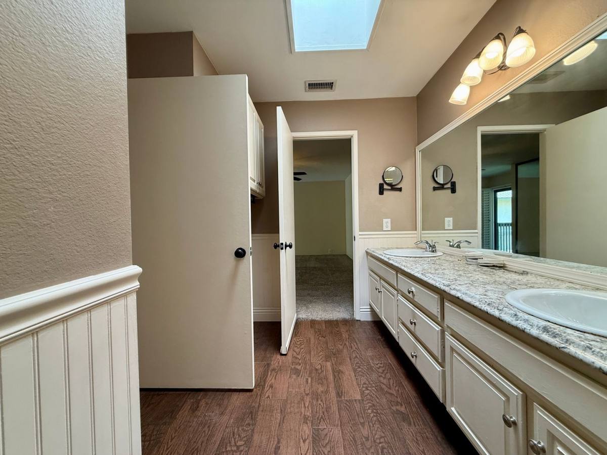 Townhouse for rent at 5995 Caminito Yucatan, San Diego, CA 92108