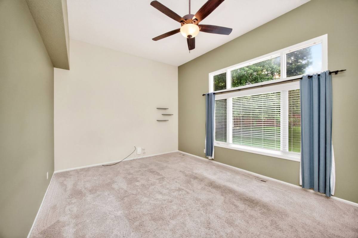 House for rent at 5226 SE 31st Court, Des Moines, IA 50320