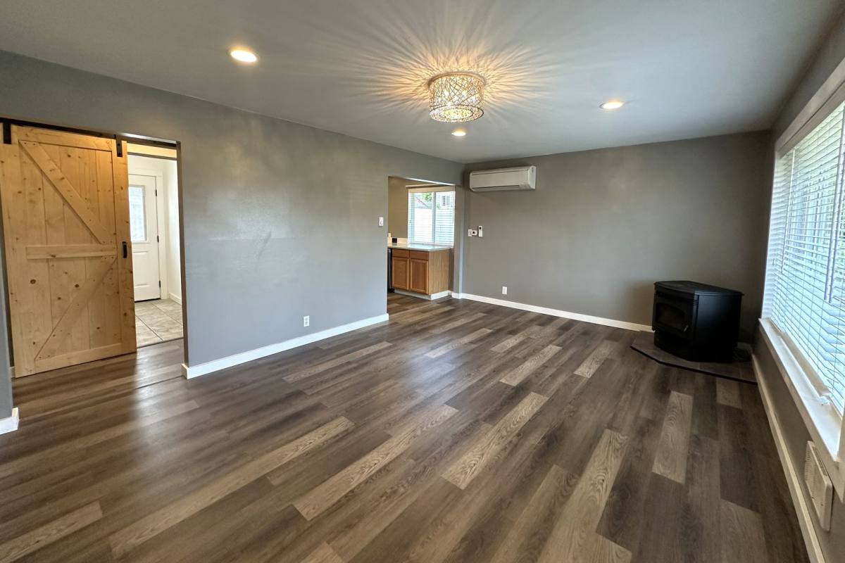 Apartment for rent at 1816 Rockefeller Ave, Everett, WA 98201