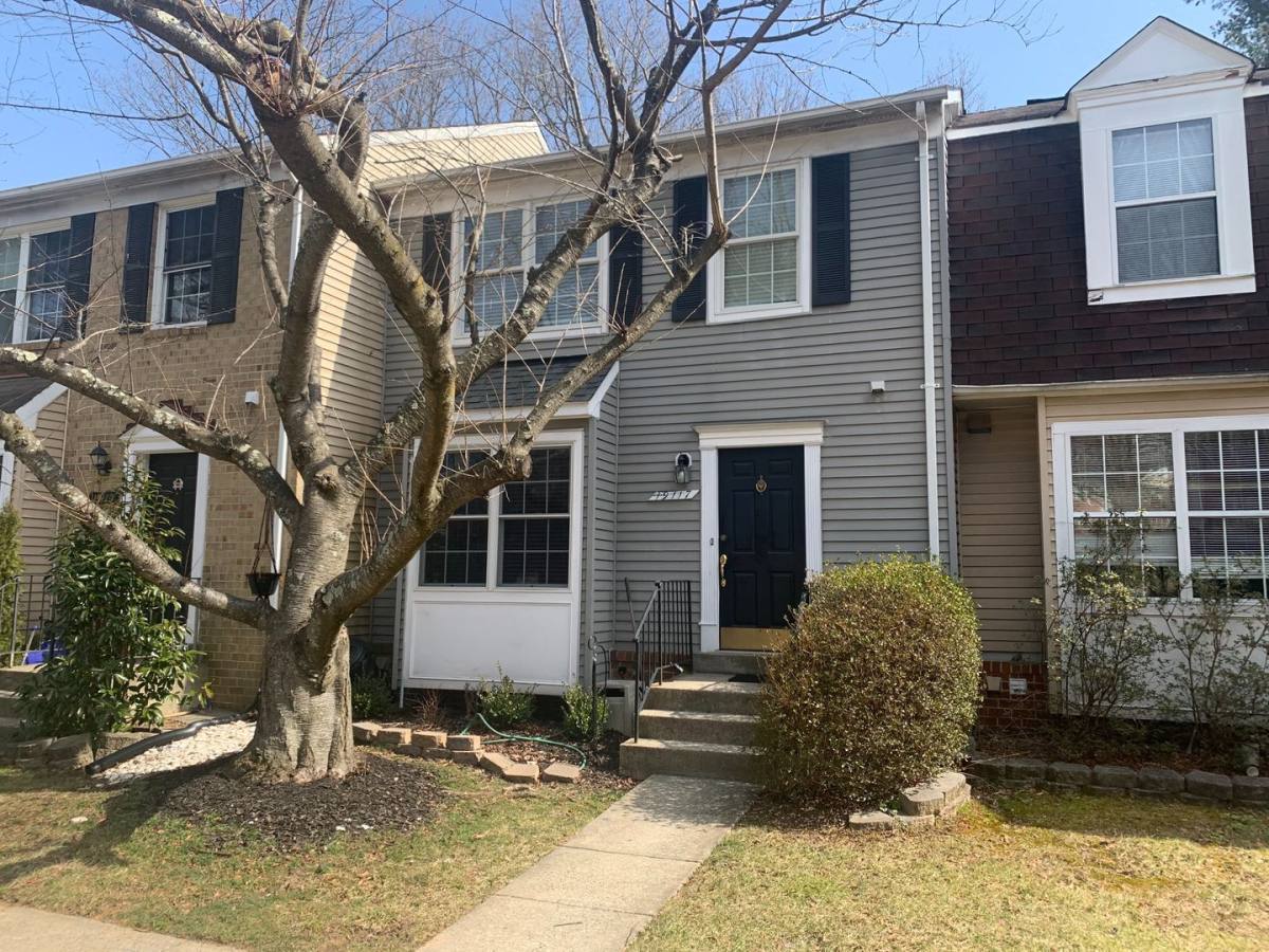 Townhouse for rent at 19117 Grotto Lane, Germantown, MD 20874