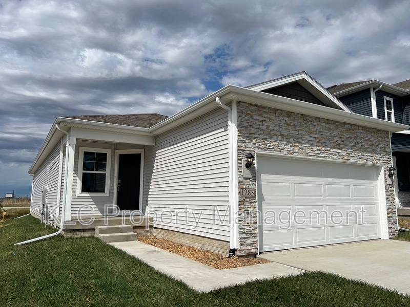 House for rent at 1283 NW Williamsburg Lane #1, Waukee, IA 50263