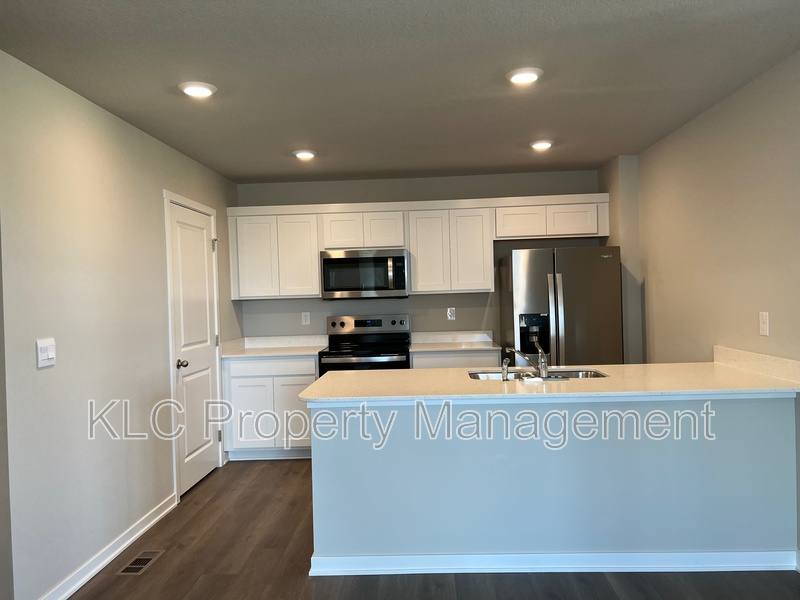 House for rent at 1283 NW Williamsburg Lane #1, Waukee, IA 50263