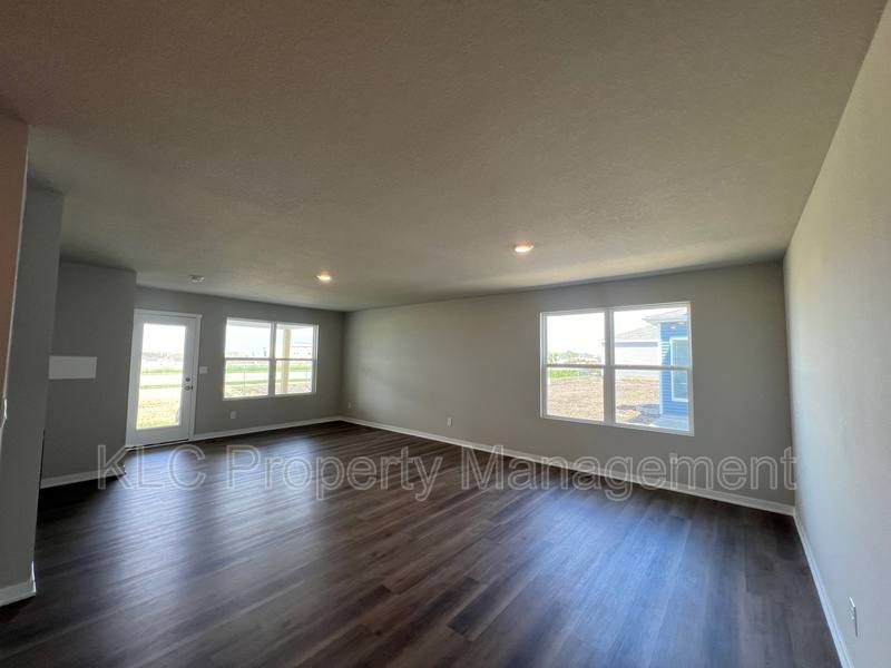 House for rent at 1283 NW Williamsburg Lane #1, Waukee, IA 50263